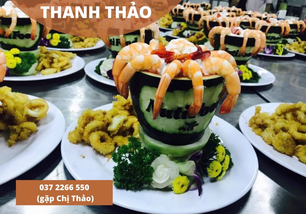 Dịch vụ nấu ăn tại nhà (tận nơi ở) ở Bà Rịa - Vũng Tàu. Dịch vụ tổ chức tiệc, nấu ăn tận nơi, dịch vụ cưới hỏi, cho thuê rạp, bàn ghế, xe đưa đón dâu, xe khách 45 chỗ đi kèm, phục vụ tận tình chu đáo chuyên nghiệp.